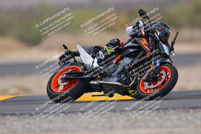 media/Sep-11-2022-SoCal Trackdays (Sun) [[81b7e951af]]/Turn 7 (1145am)/